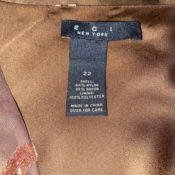 Plus Sleeveless Tunic Size 22 - Picture 4 of 5